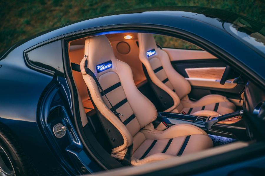 Интерьер Alfa Romeo Disco Volante (6 of 8) 2017 года  (фото 7 из 32)